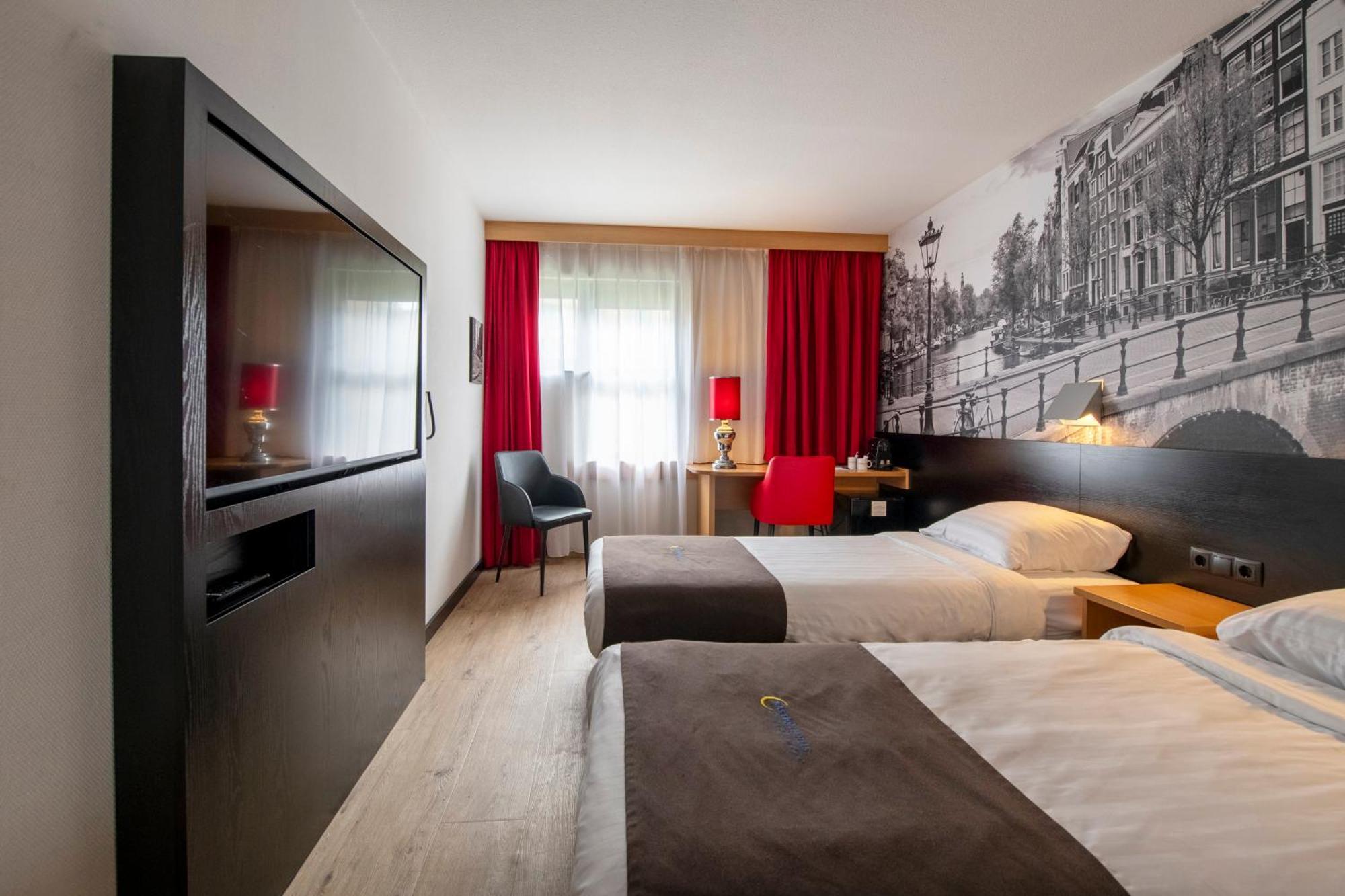 Bastion Hotel Leiden Voorschoten Екстериор снимка